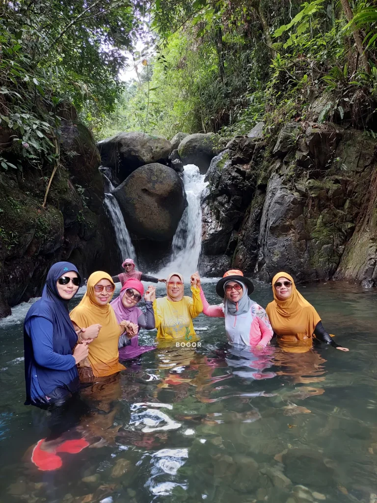 Curug Putri Kencana - Curug Love Sentul - Bogor Juara Trip