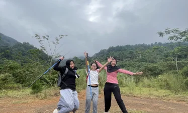 Trekking Curug Cibingbin - Bogor Juara Trip