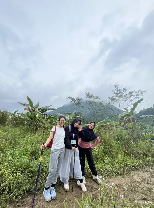 Trekking Curug Cibingbin - Bogor Juara Trip