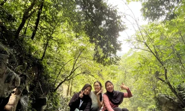 Trekking Curug Cibingbin - Bogor Juara Trip