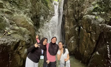 Trekking Curug Cibingbin - Bogor Juara Trip