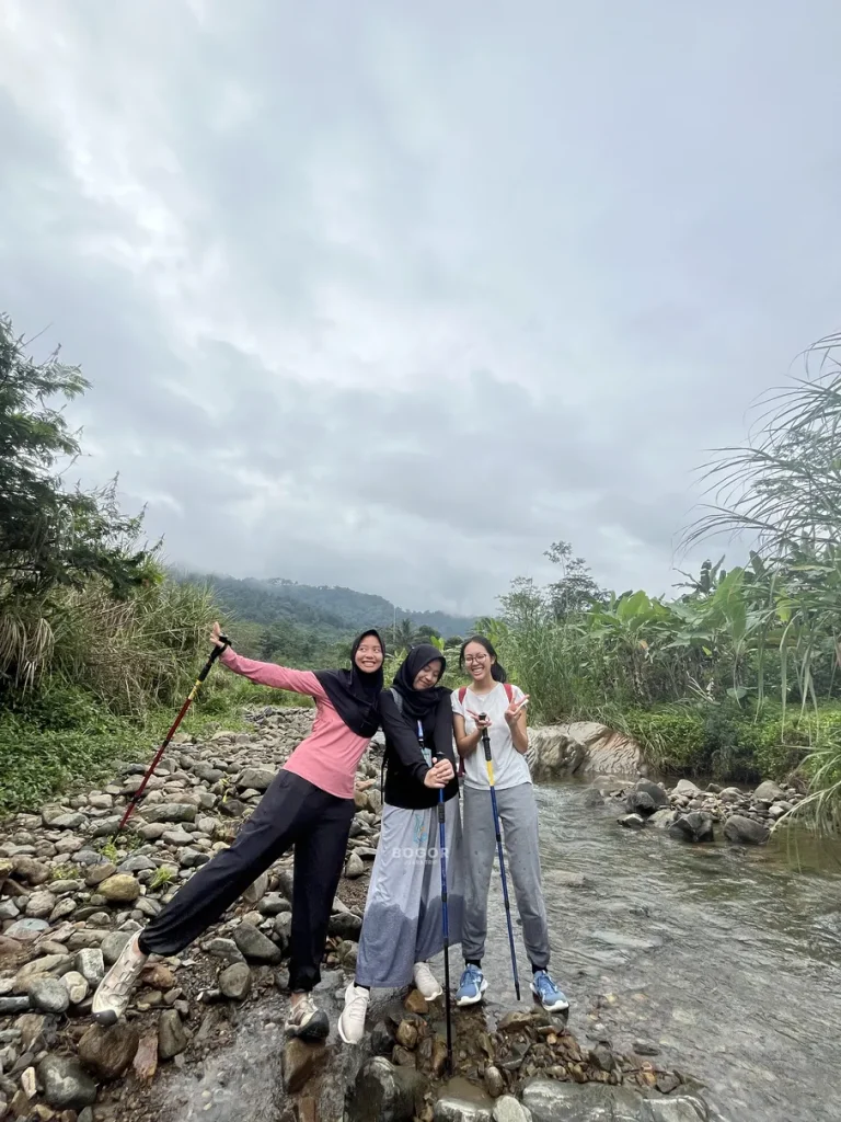 Trekking Curug Cibingbin - Bogor Juara Trip