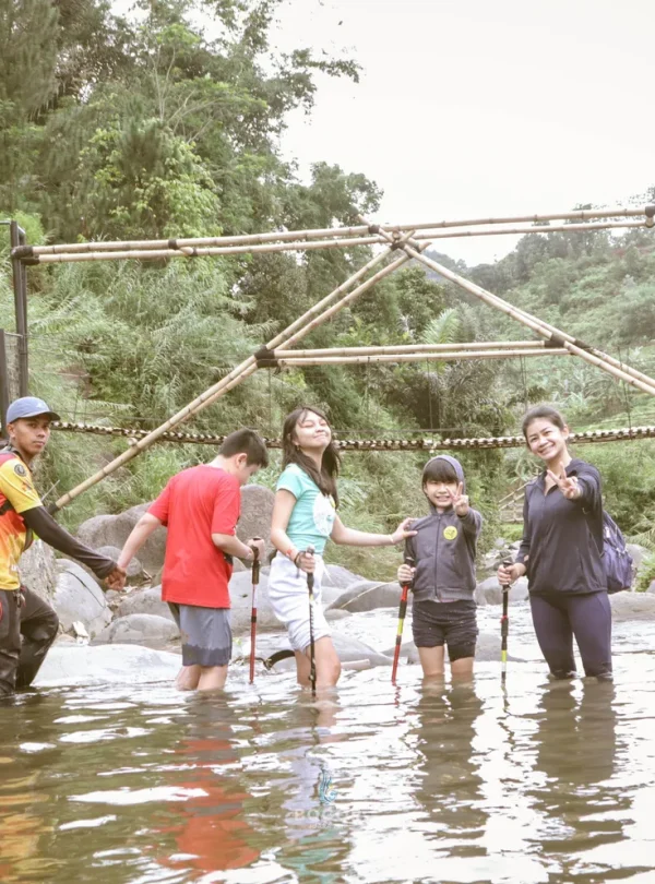 Trekking Curug Leuwi Asih - Bogor Juara Trip
