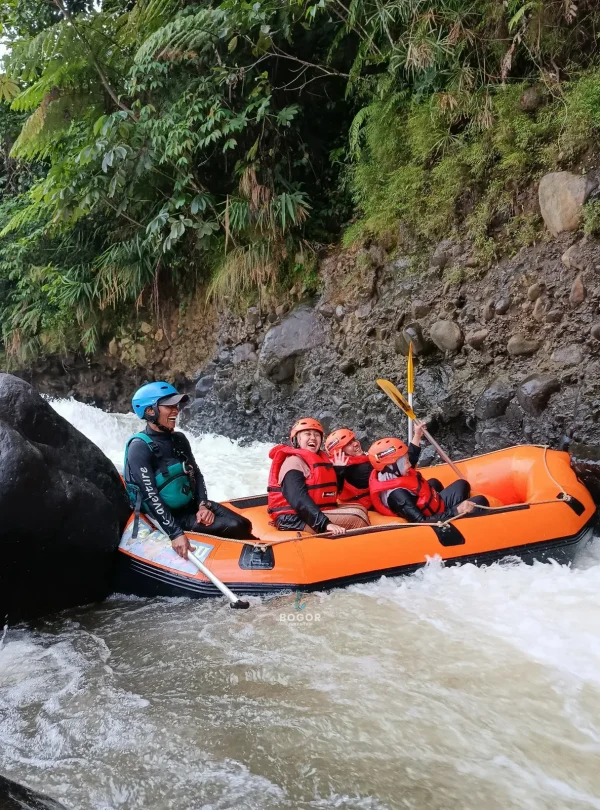 Paket Rafting Sentul Kalibaru dan Ciliwung - Bogor Juara Trip