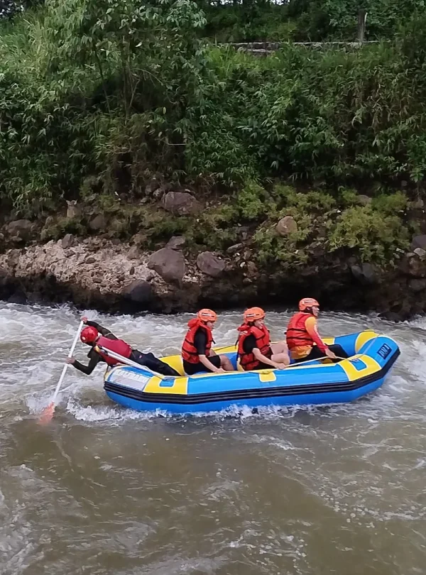 Paket Rafting Sentul Kalibaru dan Ciliwung - Bogor Juara Trip