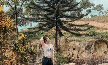 Rute Trekking Goa Garunggan dan Curug Leuwi Asih