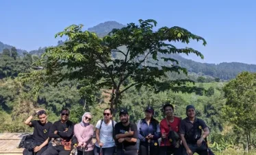 Rute Trekking Goa Garunggan dan Curug Leuwi Asih