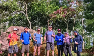 Trekking Curug Ciburial - Curug Hordeng - Bogor Juara Trip