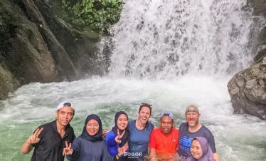 Trekking Curug Ciburial - Curug Hordeng - Bogor Juara Trip