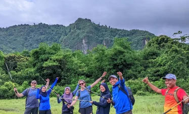 Trekking Curug Ciburial - Curug Hordeng - Bogor Juara Trip