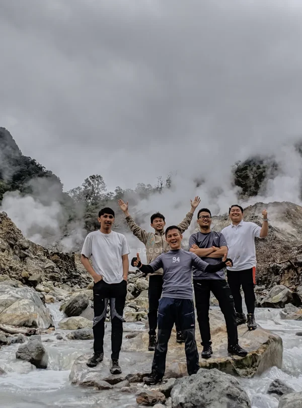 Paket Private Trekking Kawah Ratu - Bogor Juara Trip